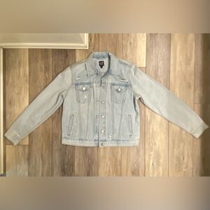 NWOT GAP Light Blue Distressed Icon Denim Jacket Medium